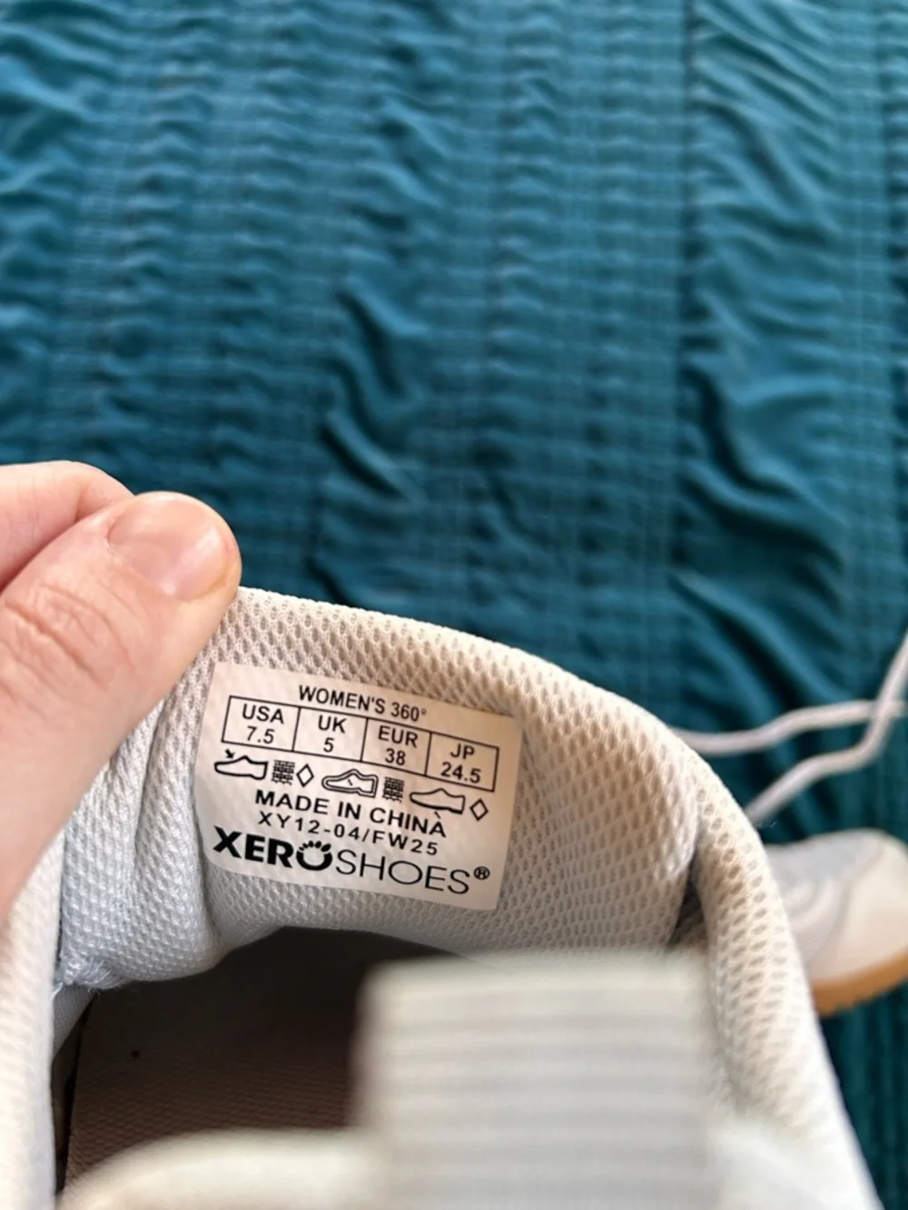 Like New Women’s Xero 360 Cross Training Shoe Lunar Rock and Gum Size 7.5 - Picture 8 of 9